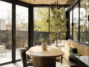 2302 E 11th ST, Austin TX 78702