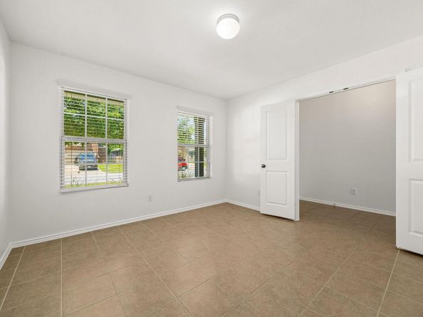 21609 Gallus DR, Pflugerville TX 78660