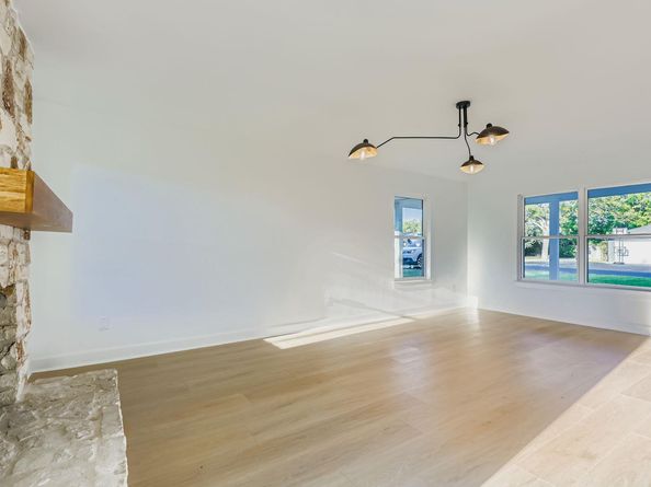 4812 Pelham DR, Austin TX 78727