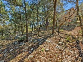 220 Tavish TRL, Lakeway TX 78738