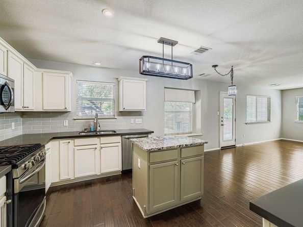 1311 Chardonnay XING, Leander TX 78641
