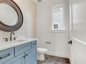 4127 E 12th ST 2, Austin TX 78721