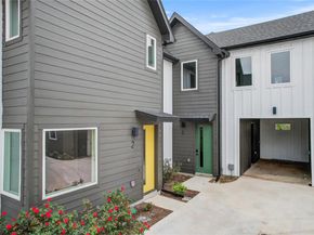 4127 E 12th ST 2, Austin TX 78721