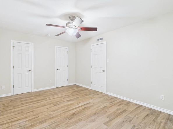 400 W 35th ST 104, Austin TX 78705