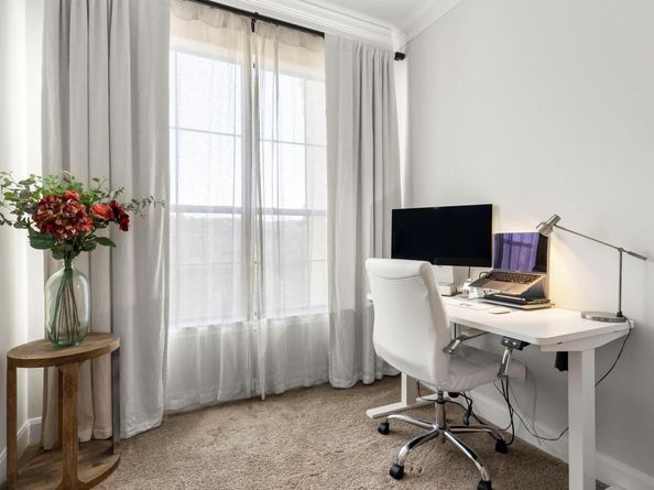 7701 Rialto BLVD 1426, Austin TX 78735