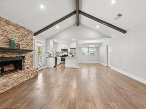 911 Acorn Oaks DR, Austin TX 78745