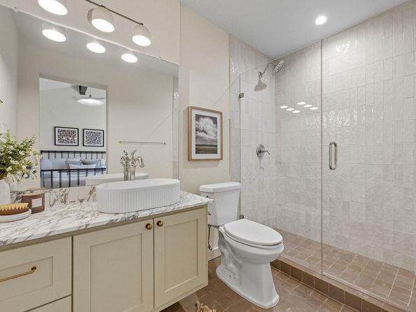 1114 Stoneoak LN, Austin TX 78745