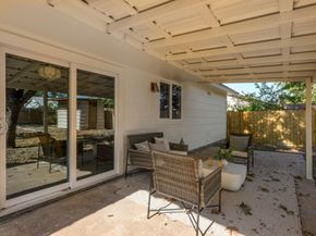 1114 Stoneoak LN, Austin TX 78745