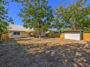 1114 Stoneoak LN, Austin TX 78745