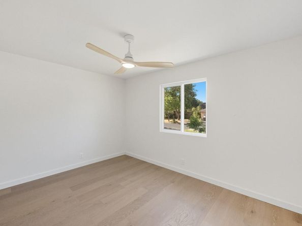 1114 Stoneoak LN, Austin TX 78745
