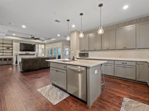 4401 Lindberg LN, Lago Vista TX 78645