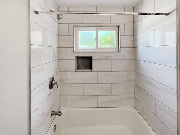 9614 Newfoundland CIR, Austin TX 78758