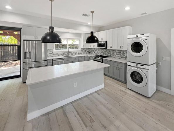 9614 Newfoundland CIR, Austin TX 78758