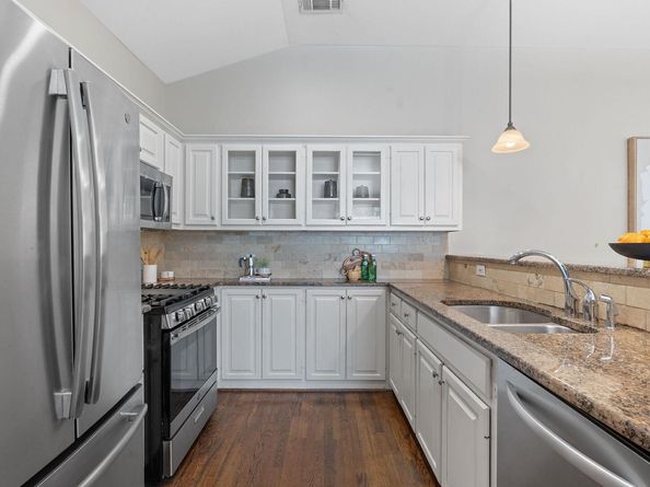 6706 Fort Davis CV, Austin TX 78731