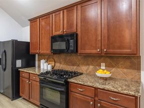 11517 Shadow Creek DR, Manor TX 78653