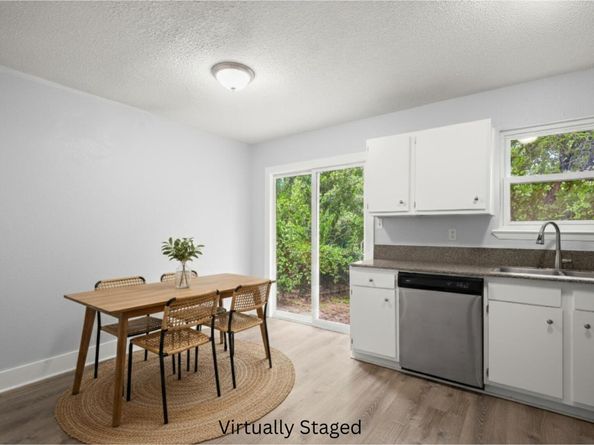 10905 Elm ST, Jonestown TX 78645