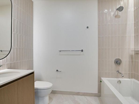 610 Davis ST 2008, Austin TX 78701