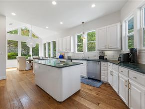 7108 Las Ventanas DR, Austin TX 78731