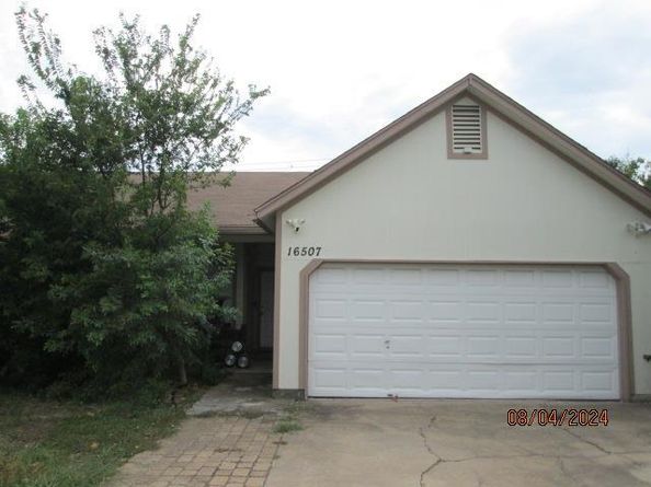 16507 Edgemere DR, Pflugerville TX 78660