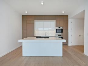 313 W 17th ST 2101, Austin TX 78701