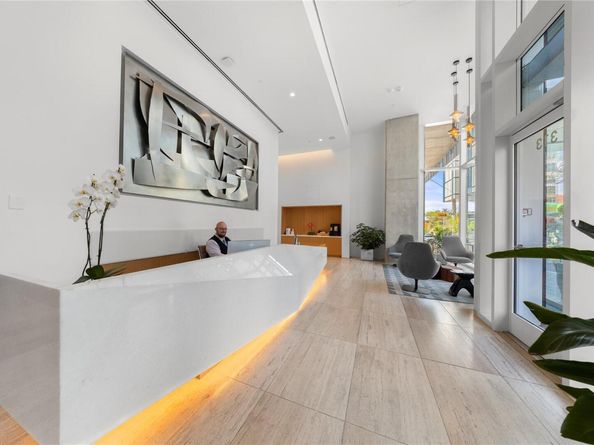 313 W 17th ST 2101, Austin TX 78701