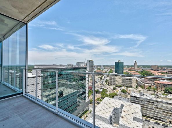 313 W 17th ST 2101, Austin TX 78701