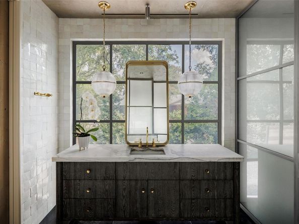 2600 Tanglewood TRL, Austin TX 78703