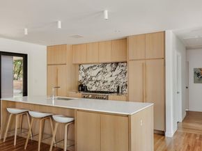 1405 Harvey ST, Austin TX 78702