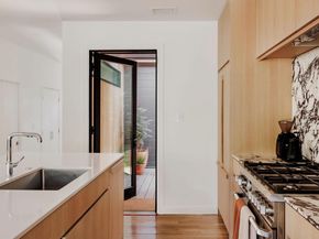 1405 Harvey ST, Austin TX 78702