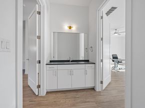 4901 Springdale RD 106, Austin TX 78723