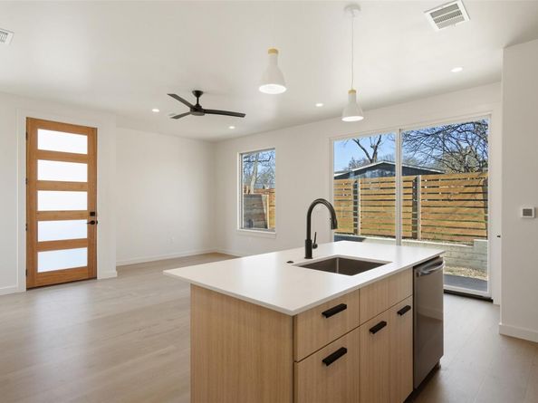 2912 Pecan Springs RD, Austin TX 78723