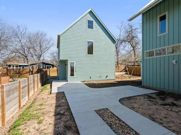 2912 Pecan Springs RD, Austin TX 78723