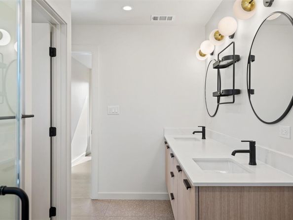 2912 Pecan Springs RD, Austin TX 78723