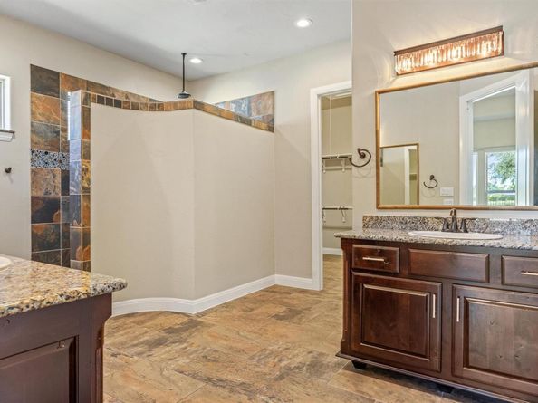 201 Grand Oaks LN, Georgetown TX 78628