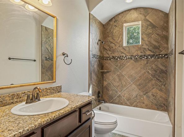 201 Grand Oaks LN, Georgetown TX 78628