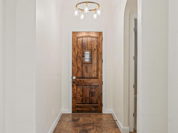 201 Grand Oaks LN, Georgetown TX 78628
