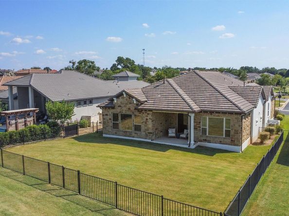 201 Grand Oaks LN, Georgetown TX 78628