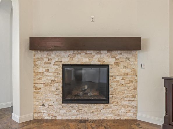 201 Grand Oaks LN, Georgetown TX 78628