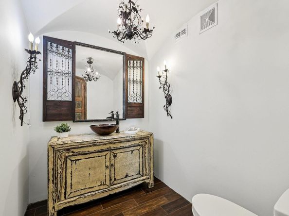 2706 Pearce RD, Austin TX 78730