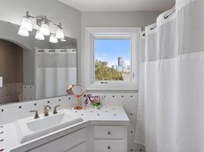 1411 W 10th ST, Austin TX 78703