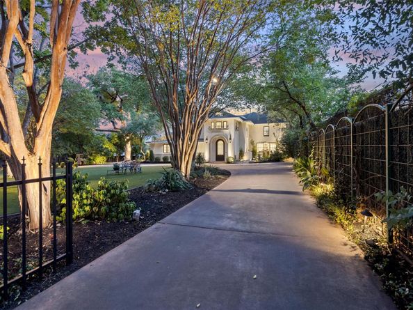 1411 W 10th ST, Austin TX 78703