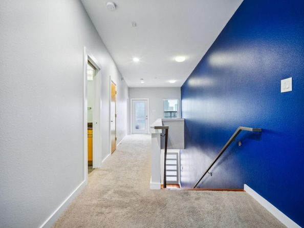 503 Swanee DR 19, Austin TX 78752