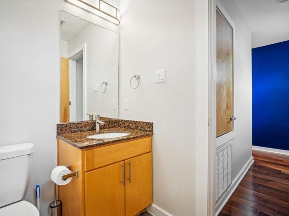 503 Swanee DR 19, Austin TX 78752