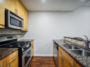 503 Swanee DR 19, Austin TX 78752