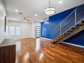 503 Swanee DR 19, Austin TX 78752