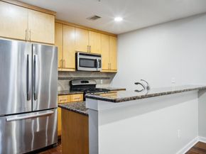 503 Swanee DR 19, Austin TX 78752