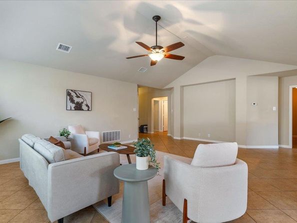 1810 Laminar Creek RD, Cedar Park TX 78613