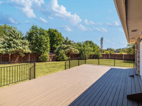 2605 Hilltop ST, Round Rock TX 78681