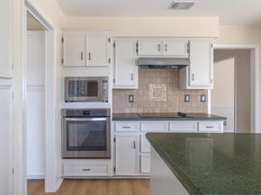 2605 Hilltop ST, Round Rock TX 78681