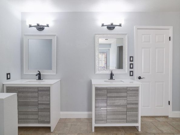 2605 Hilltop ST, Round Rock TX 78681
